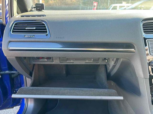 ゴルフＲ ベースグレード　レーシングラインマフラー／ｒａｆｆａホイール／社外エアクリ／新品フロントリップ／トランクスポイラー／社外パドルシフト／ＥＴＣ／Ｂｌｕｅｔｏｏｔｈ／ＴＶ／クルーズコントロール（65枚目）