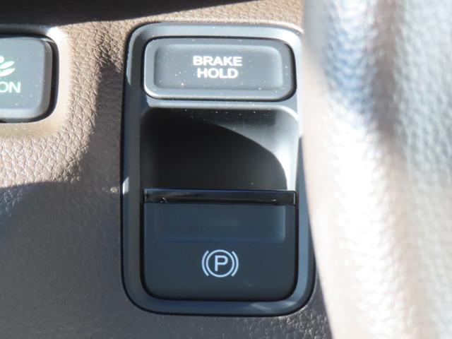 �y�d�q����p�[�L���O�u���[�L�ƃI�[�g�u���[�L�z�[���h�z�����^�b�`�ő���ł���̂ŁA�͂����ꂸ�Ƀu���[�L����������̂ŕ֗��ł��B