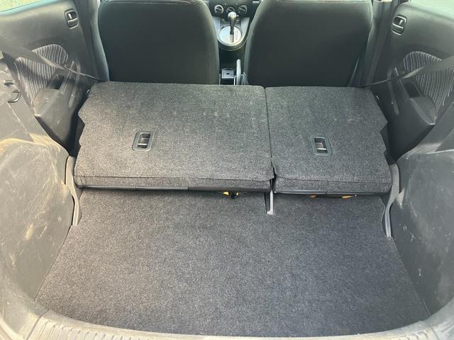 リアシート可倒式