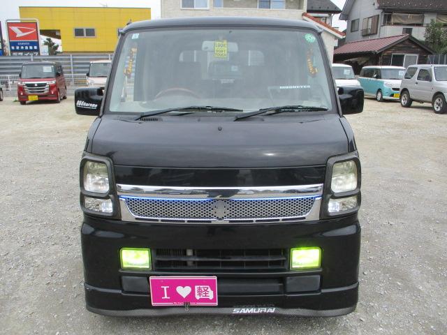 スクラムワゴン ＰＺターボ　車検令和８年３月　ドレスアップ車　ＳＤナビ　地デジフルセグテレビ　ＣＤ　ＤＶＤ　Ｂｌｕｅｔｏｏｔｈオーディオ　左パワースライドドア　ウッドパネル　茶革調シート　テーブル　社外マフラー　ＬＥＤフォグ（20枚目）