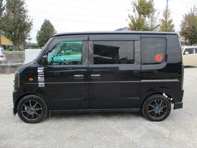 スクラムワゴン ＰＺターボ　車検令和８年３月　ドレスアップ車　ＳＤナビ　地デジフルセグテレビ　ＣＤ　ＤＶＤ　Ｂｌｕｅｔｏｏｔｈオーディオ　左パワースライドドア　ウッドパネル　茶革調シート　テーブル　社外マフラー　ＬＥＤフォグ（22枚目）