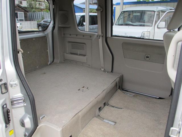 エブリイワゴン ＰＺターボ　公認２人乗り　車検令和８年６月　令和７年９月ターボ交換　メモリーナビ　ＣＤ　ＤＶＤ再生　Ｂｌｕｅｔｏｏｔｈオーディオ　左パワースライドドア　ＥＴＣ　純正アルミ　ドアバイザー　電動格納ミラー　ターボ車（9枚目）