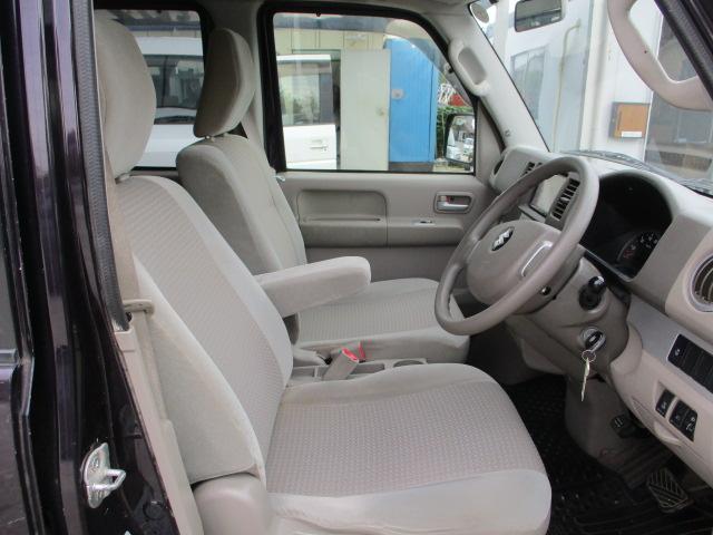 エブリイワゴン ＰＺターボ　車検令和８年３月　メモリーナビ　地デジテレビ　ＣＤ　オートエアコン　左パワースライドドア　タイミングチェーン　純正アルミホイール　ドアバイザー　プライバシーガラス　後期モデル　修復歴なし　キーレス（8枚目）