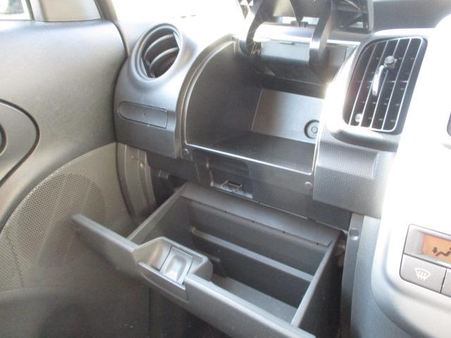 タント カスタムＲＳ　車検整備付　修復歴無　走行５６０００ｋｍ　ＨＤＤナビ　ＴＶ　スマートキー　片側パワースライドドア　電格ミラー　ウィンカーミラー　ＭＯＭＯハンドル　社外１４インチアルミホイール　フォグ　ＣＤ　ＤＶＤ（17枚目）