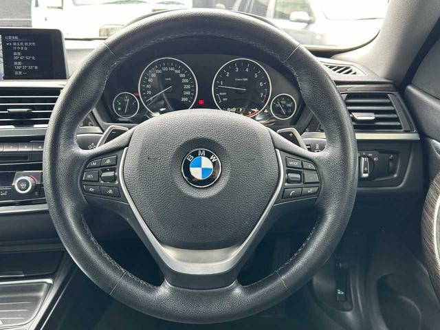 ４シリーズ ４２０ｉクーペ　ラグジュアリー　ユーザー買取　黒レザーシート　レーンチェンジウォーニング　純正ＨＤＤナビ　バックモニター　Ｂｌｕｅｔｏｏｔｈオーディオ　ＣＤ　ドライブレコーダー前後　純正１８インチＡＷ　プッシュスタート（3枚目）