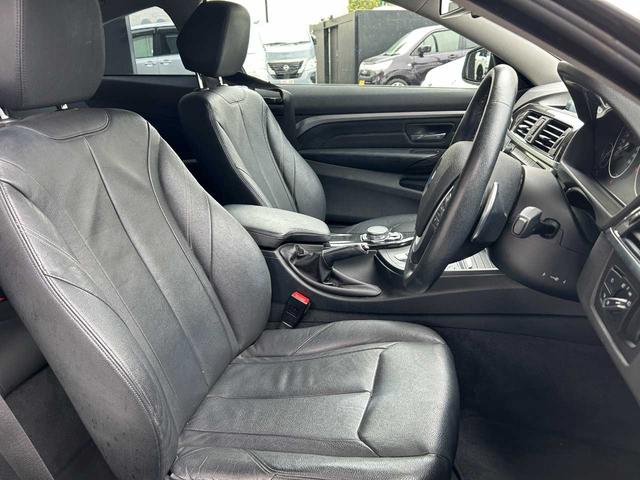 ４シリーズ ４２０ｉクーペ　ラグジュアリー　ユーザー買取　黒レザーシート　レーンチェンジウォーニング　純正ＨＤＤナビ　バックモニター　Ｂｌｕｅｔｏｏｔｈオーディオ　ＣＤ　ドライブレコーダー前後　純正１８インチＡＷ　プッシュスタート（17枚目）