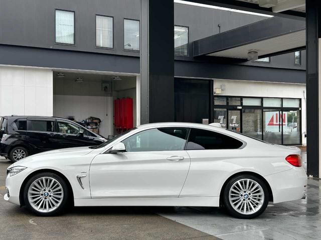 ４シリーズ ４２０ｉクーペ　ラグジュアリー　ユーザー買取　黒レザーシート　レーンチェンジウォーニング　純正ＨＤＤナビ　バックモニター　Ｂｌｕｅｔｏｏｔｈオーディオ　ＣＤ　ドライブレコーダー前後　純正１８インチＡＷ　プッシュスタート（28枚目）