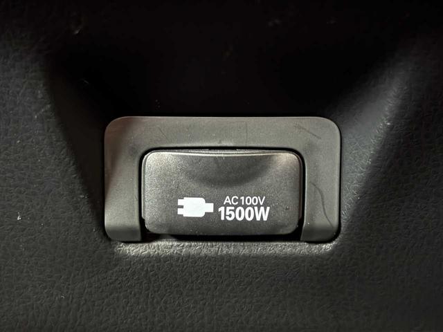 カムリ WSレザーパッケージ ワンオーナー 禁煙車 パノラマルーフ 本革シート セーフティーセンス BMS スポーツサスペンション LEDヘッドライト デイライト 純正SDナビ バックモニター Bluetooth 純正18AW(13枚目)