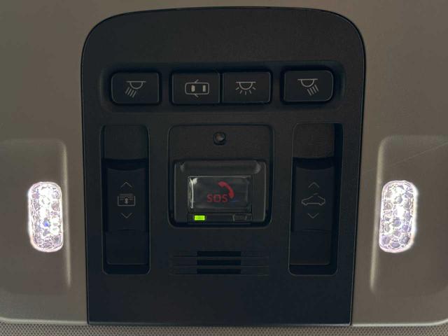 カムリ WSレザーパッケージ ワンオーナー 禁煙車 パノラマルーフ 本革シート セーフティーセンス BMS スポーツサスペンション LEDヘッドライト デイライト 純正SDナビ バックモニター Bluetooth 純正18AW(16枚目)