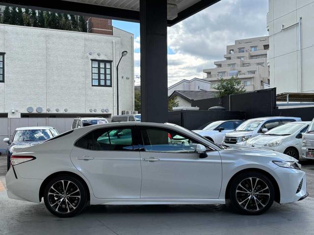 カムリ WSレザーパッケージ ワンオーナー 禁煙車 パノラマルーフ 本革シート セーフティーセンス BMS スポーツサスペンション LEDヘッドライト デイライト 純正SDナビ バックモニター Bluetooth 純正18AW(29枚目)