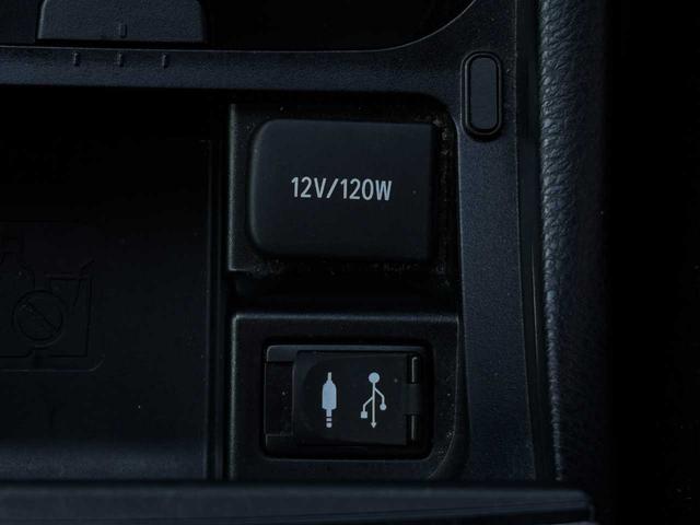 ＵＳＢ接続！携帯電話等の充電も可能です！