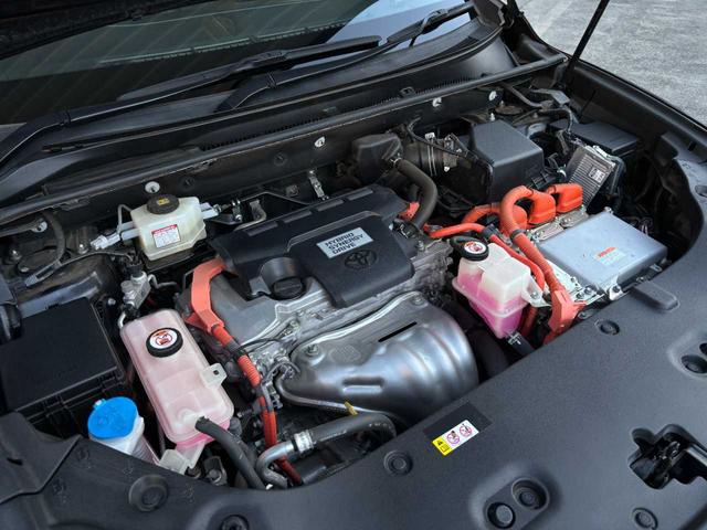 エンジンルームもきれいです！