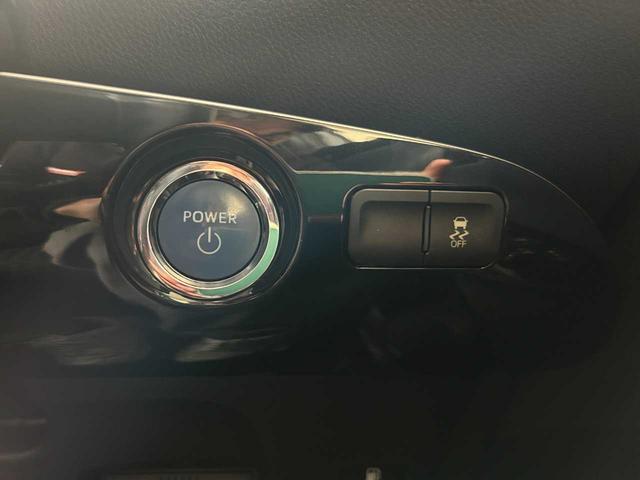 プリウス Ｓ　モデリスタフルエアロ　ワンオーナー　禁煙車　ナビレディＰＫＧ　ステアリングスイッチ　純正ナビ　バックモニター　Ｂｌｕｅｔｏｏｔｈ　フルセグＴＶ　ＬＥＤヘッドランプ　オートライト　ＬＥＤフォグ（11枚目）