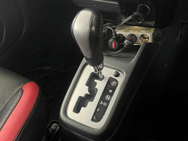 ジムニー クロスアドベンチャー　ワンオーナー　禁煙車　ターボ　ルーフキャリア　社外サス　純正１６インチＡＷ　ジオランダーオフロードタイヤ　Ｐａｎａｓｏｎｉｃ製ＳＤナビ　ワンセグＴＶ　シートヒーター　キーレス　電動格納ミラー（5枚目）