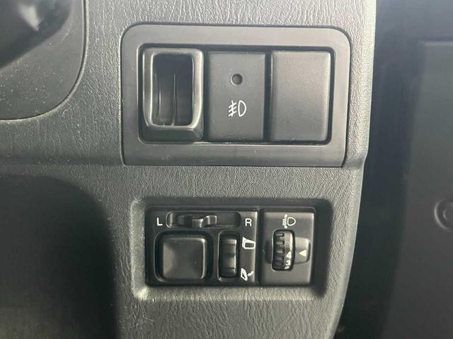 ジムニー クロスアドベンチャー　ワンオーナー　禁煙車　ターボ　ルーフキャリア　社外サス　純正１６インチＡＷ　ジオランダーオフロードタイヤ　Ｐａｎａｓｏｎｉｃ製ＳＤナビ　ワンセグＴＶ　シートヒーター　キーレス　電動格納ミラー（7枚目）