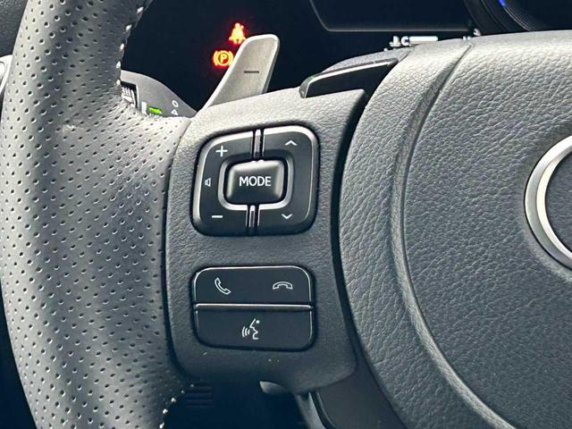 �������H�ł̒��������s���y�ɁI�I�����ő��x��ۂN���[�Y�R���g���[�����A�Փˌy���V�X�e���ƘA�g���A�O���̎ԗ������m���ĎԊԂ�ۂ悤�ɑ��x���߂��Ă���܂��I