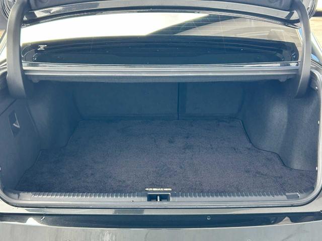 ���i�̂���������ʋ΁A���}���ɏ\���ȉ׎��X�y�[�X���m�ۂ��Ă���܂�