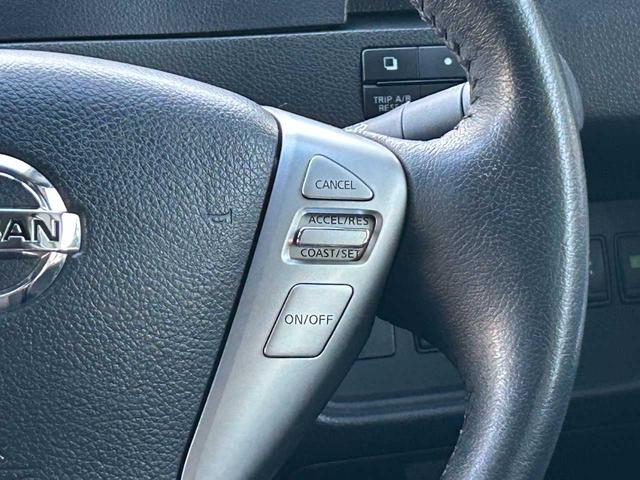 セレナ ハイウェイスター Vセレクション+セーフティ SHV プラスセーフティー ユーザー買取 禁煙車 エマージェンシーブレーキ 車線逸脱警報 社外メモリーナビ 社外フリップダウンモニター バックモニター 両側電動スライドドア ドライブレコーダー ETC LED(6枚目)