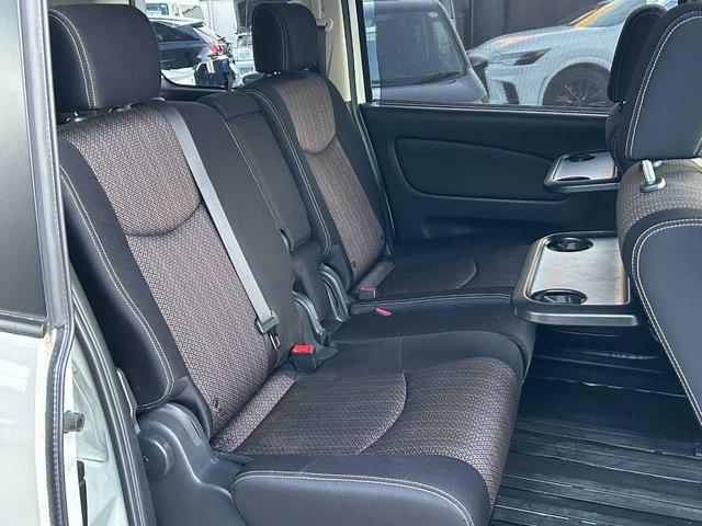 セレナ ハイウェイスター Vセレクション+セーフティ SHV プラスセーフティー ユーザー買取 禁煙車 エマージェンシーブレーキ 車線逸脱警報 社外メモリーナビ 社外フリップダウンモニター バックモニター 両側電動スライドドア ドライブレコーダー ETC LED(15枚目)