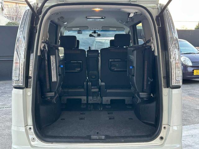 セレナ ハイウェイスター Vセレクション+セーフティ SHV プラスセーフティー ユーザー買取 禁煙車 エマージェンシーブレーキ 車線逸脱警報 社外メモリーナビ 社外フリップダウンモニター バックモニター 両側電動スライドドア ドライブレコーダー ETC LED(18枚目)