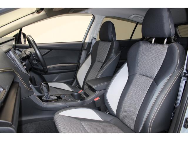 ＸＶ 後期型特別仕様車アドバンススタイルエディションワンオーナー車　キーレスアクセス＆プッシュスタート／本革巻ステアリングホイール＆シフトレバー／ＬＥＤヘッドランプ／ＵＶカット機能付きプライバシーガラス／運転席＆助手席パワーシート／アイサイトセイフティプラス（12枚目）