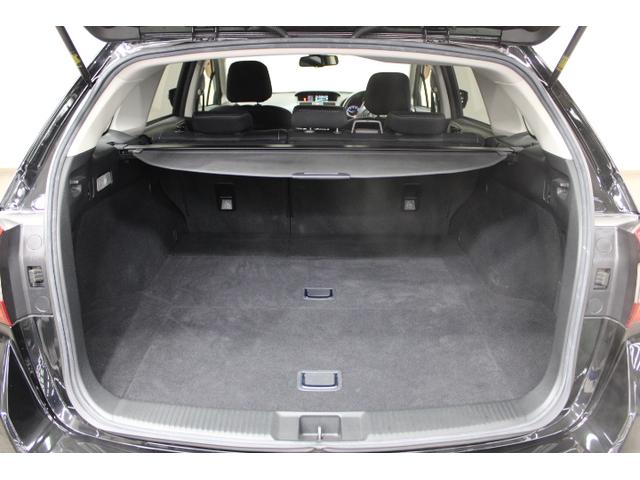 レヴォーグ 1.6GTアイサイト アドバンスドセーフティパッケージ アイサイトver.3/LEDヘッドライト/17インチアルミ/運転席パワーシート/スーパーUVカットガラス/フロントワイパーデアイサー/リヤフォグランプ/ウェルカムライティング/ワンオーナー(25枚目)