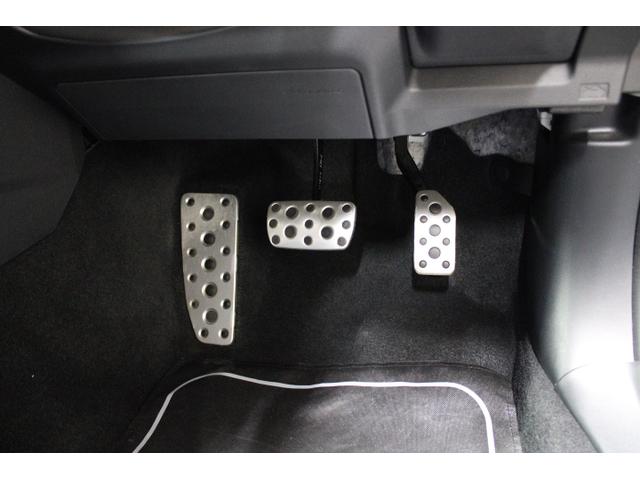 �A���~�p�b�h�t�X�|�[�c�y�_�����X�|�[�e�B�������o���܂��B