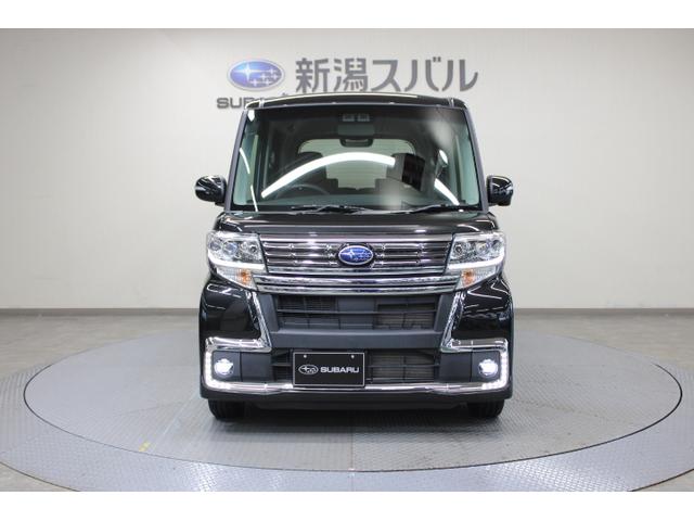 存在感のあるフロントフェイス．ＬＥＤヘッドランプが夜道を明るく照らします。