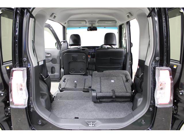 ５：５分割可倒式リヤシート