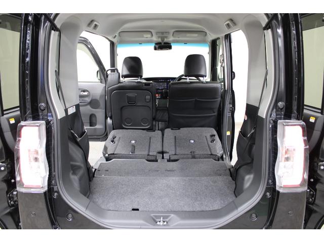 シートをすべてたためば広いラゲッジスペースが出現。