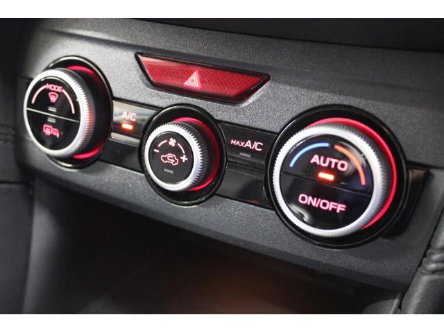 使いやすい３連ダイヤル式フルオートエアコン装備。温度を設定するだけで車内はいつも快適。