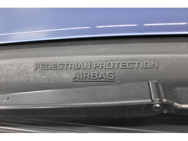 歩行者保護エアバッグはワイパー下から展開。歩行者との衝突時、硬いパーツを覆うようにエアバッグが展開。世界的に見ても歩行者の死亡事故が多い日本だからこそ、ＳＵＢＡＲＵがこだわる機能です。