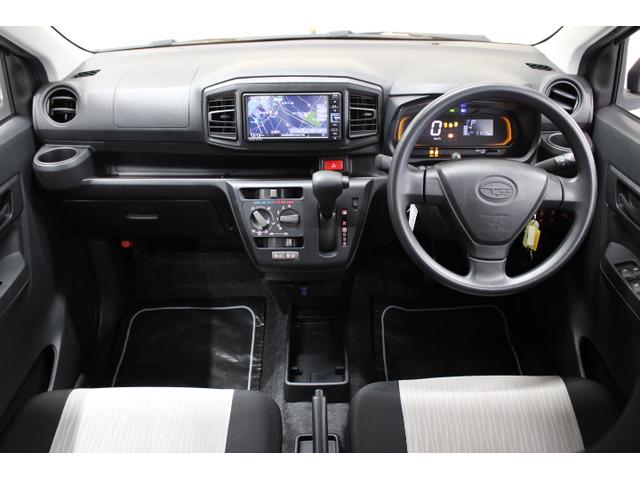 明るい室内で運転しやすいシートポジションなど使い勝手良好なお車です♪車内は「まごころクリーニング」で清掃後に消臭・抗菌加工実施済みです。