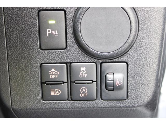 コーナーセンサーなど様々なアシスト機能でドライバーをサポート