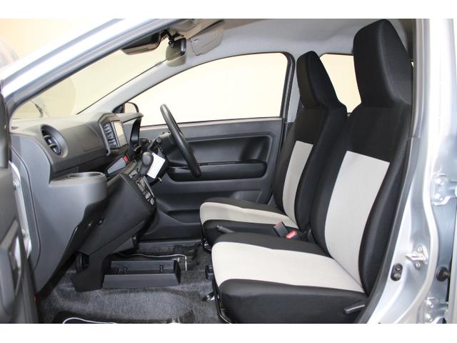 車内は「まごころクリーニング」で清掃後に消臭・抗菌加工実施済みです