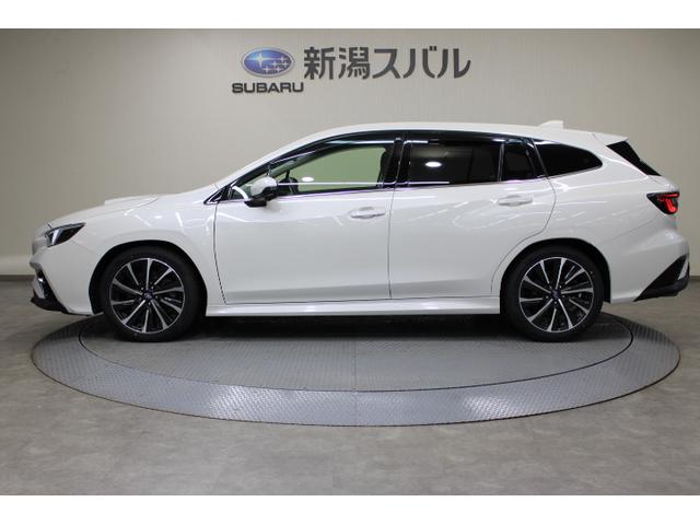 ＳＴＩが磨いた革新のテクノロジーを搭載。上質な乗り心地と刺激的な走りを愉しめるＳＴＩ　Ｓｐｏｒｔ。※ホイールロックナット（別売り）装着車