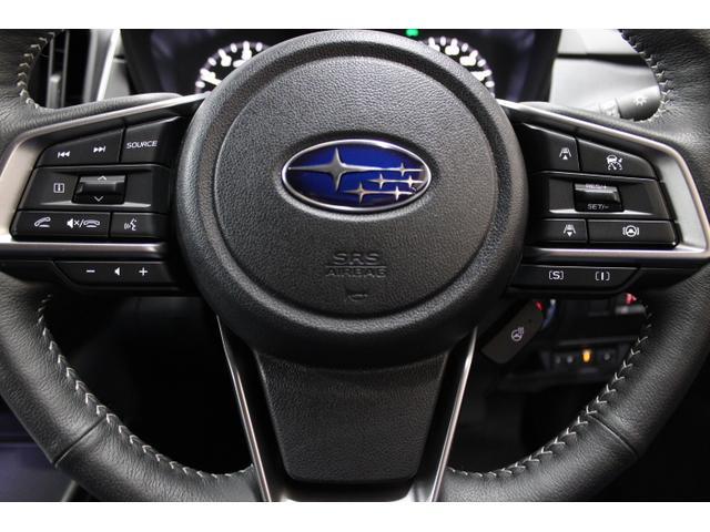 インプレッサ ＳＴ　元レンタカー　距離１５，８００ｋｍ　本革巻きステアリングホイール／キーレスアクセス＆プッシュスタート／クリアビューパック／１１．６インチセンターインフォメーションディスプレイ＆インフォテイメントシステム／デジタルマルチビューモニター（14枚目）