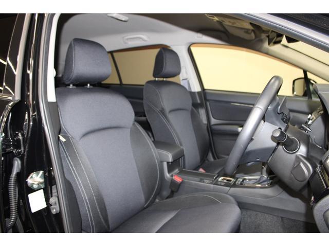 レヴォーグ 1.6GTアイサイト Smart Edition EyeSight Ver3/LEDヘッドランプ/キーレスアクセス&プッシュスタート/濃色ガラス/アイドリングストップ/左右独立温度調整式A/C/ヒーテッドドアミラー/ワイパーデアイザー/オートライト(12枚目)