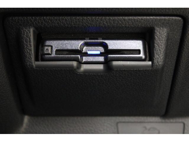 �d�s�b�͐�p�r���g�C���J�o�[�Ńv�b�V���X�^�[�g�X�C�b�`�̉����Ƀr���g�C���B