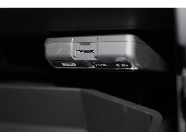 �h���C�u���R�[�_�[�{�̂��O���[�u�{�b�N�X���Ɏ��t���B