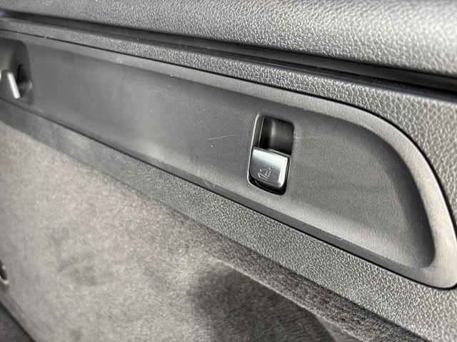 ＧＬＣ ＧＬＣ２２０ｄ　４マチック　スポーツラインエディシン　１２．３インチコックピットディスプレイ／レーダーセーフティパッケージ／エアバランスパッケージ／合皮シート／シートヒーター／ＬＥＤヘッドランプ／パワーバックドア／キーレスゴー／純正１９インチＡＷ（44枚目）