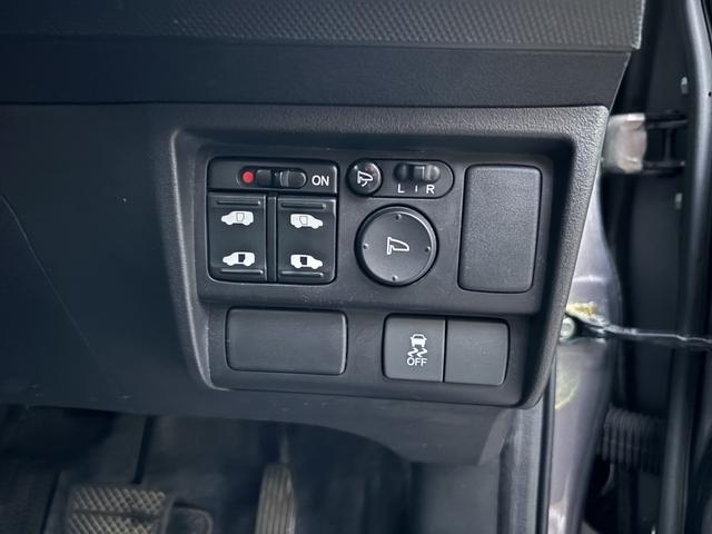 『ＧＡＲＡＧＥ　ＯＮＥ』は、ボディーコーティングやフィルム施工等オプションも多数ご用意しております！！詳細はお気軽にお問い合わせ下さい♪　→　００７８ー６０４１ー１８３６