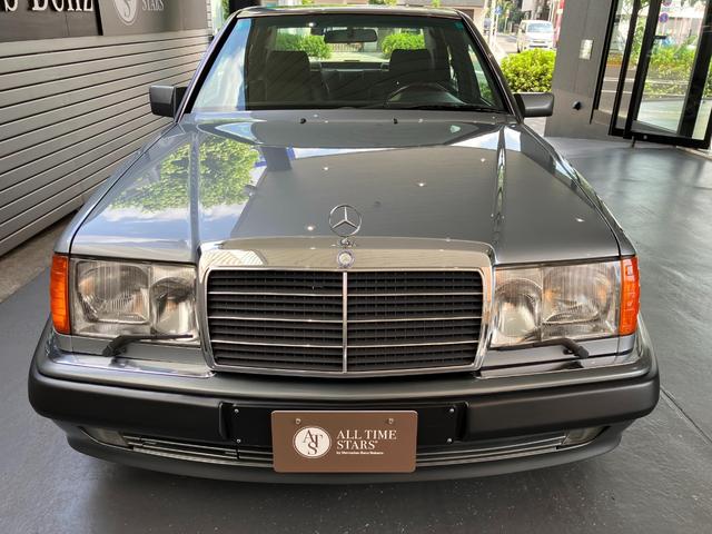 ミディアムクラス ５００Ｅ　電動シート　シートヒーター　サンルーフ（2枚目）