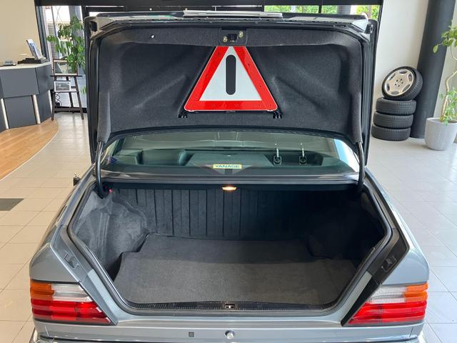 ミディアムクラス ５００Ｅ　電動シート　シートヒーター　サンルーフ（43枚目）