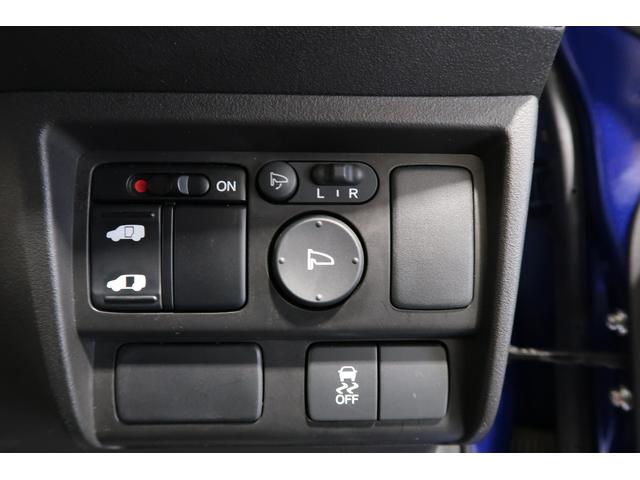 フリード Gジャストセレクション 認定中古車 1年保証付 ワンオーナー ナビ Bカメラ ETC エコモード Bモニター スマトキー 地上デジタルTV ワンオナ 助手席エアバッグ オートエアコン パワステ 両側スライド片側電動 PW(16枚目)