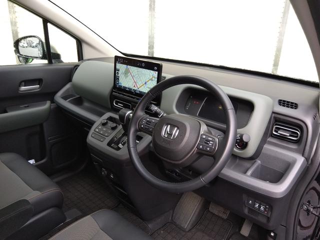 フリード e:HEVクロスター 当社デモカー HondaSENSING ドラレコ メモリーナビ リアカメラ ETC ワンオーナー Sヒーター 衝突軽減ブレーキシステム フルセグ 禁煙車 オートエアコン バックモニター LEDライト(8枚目)