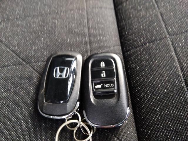 ヴェゼル e:HEVZ 当社デモカー HondaSENSING ドラレコ メモリーナビ リアカメラ ETC 純正アルミ 衝突回避支援ブレーキ機能 1オナ スマキ Pトランク フルオートエアコン Dレコ エアバッグ Rカメ(16枚目)