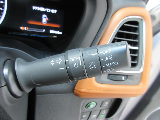 ヴェゼル ハイブリッドＺ・ホンダセンシング　ＨｏｎｄａＳＥＮＳＩＮＧ　前後ドラレコ　メモリーナビ　リヤカメラ　フルセグＴＶ　ＥＴＣ　アルミホイール　ワンオーナー　整備記録簿　横滑防止装置　バックガイドモニター　ＬＥＤライト　１オーナー　シートＨ（10枚目）