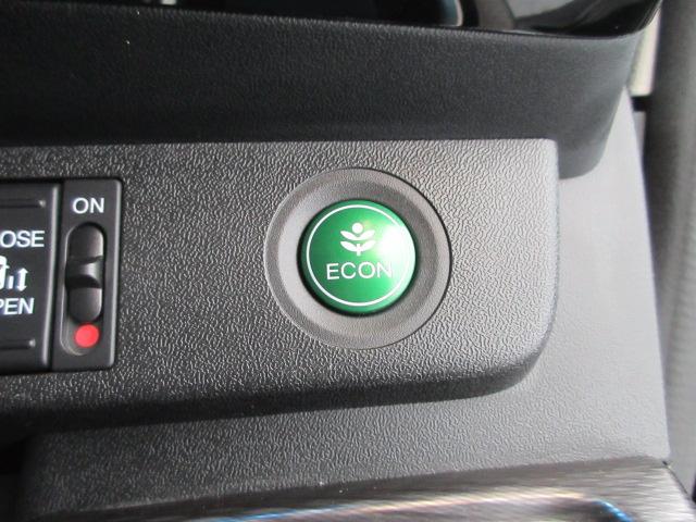 ステップワゴンスパーダ ｅ：ＨＥＶスパーダＧホンダセンシング　７人　ＨｏｎｄａＳＥＮＳＩＮＧ　前後ドラレコ　メモリーナビ　リヤカメラ　フルセグＴＶ　後席モニター　ＥＴＣ　純正アルミ　ウォークスルー　ＬＥＤライト　ドライブレコーダ　セキュリティアラーム　Ｂカメラ（13枚目）