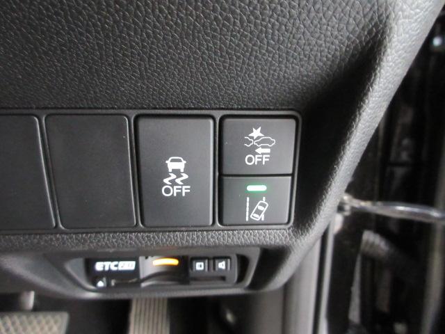 ステップワゴンスパーダ ｅ：ＨＥＶスパーダＧホンダセンシング　７人　ＨｏｎｄａＳＥＮＳＩＮＧ　前後ドラレコ　メモリーナビ　リヤカメラ　フルセグＴＶ　後席モニター　ＥＴＣ　純正アルミ　ウォークスルー　ＬＥＤライト　ドライブレコーダ　セキュリティアラーム　Ｂカメラ（14枚目）